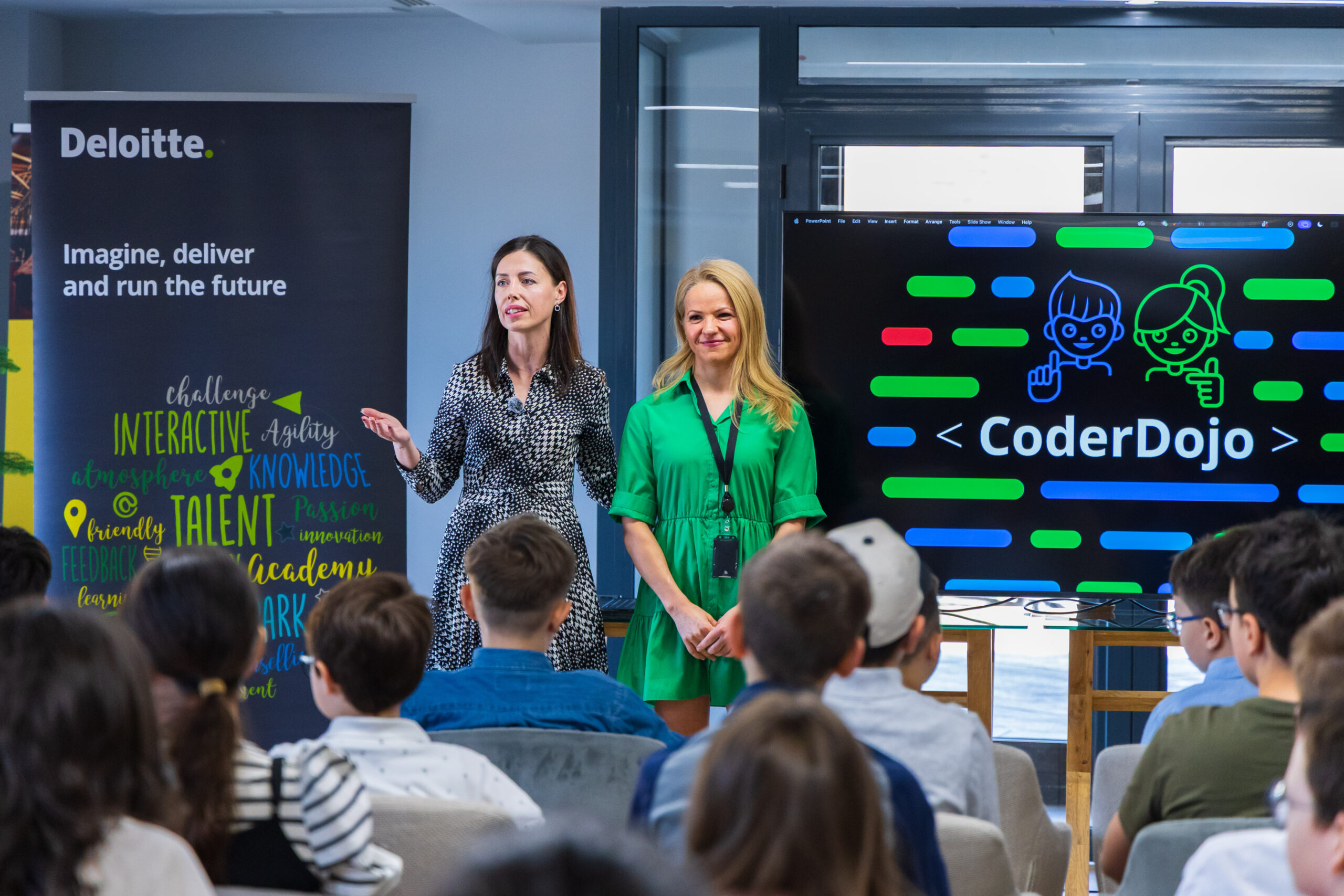 CoderDojoIASI2026-256-pinmagazine.ro