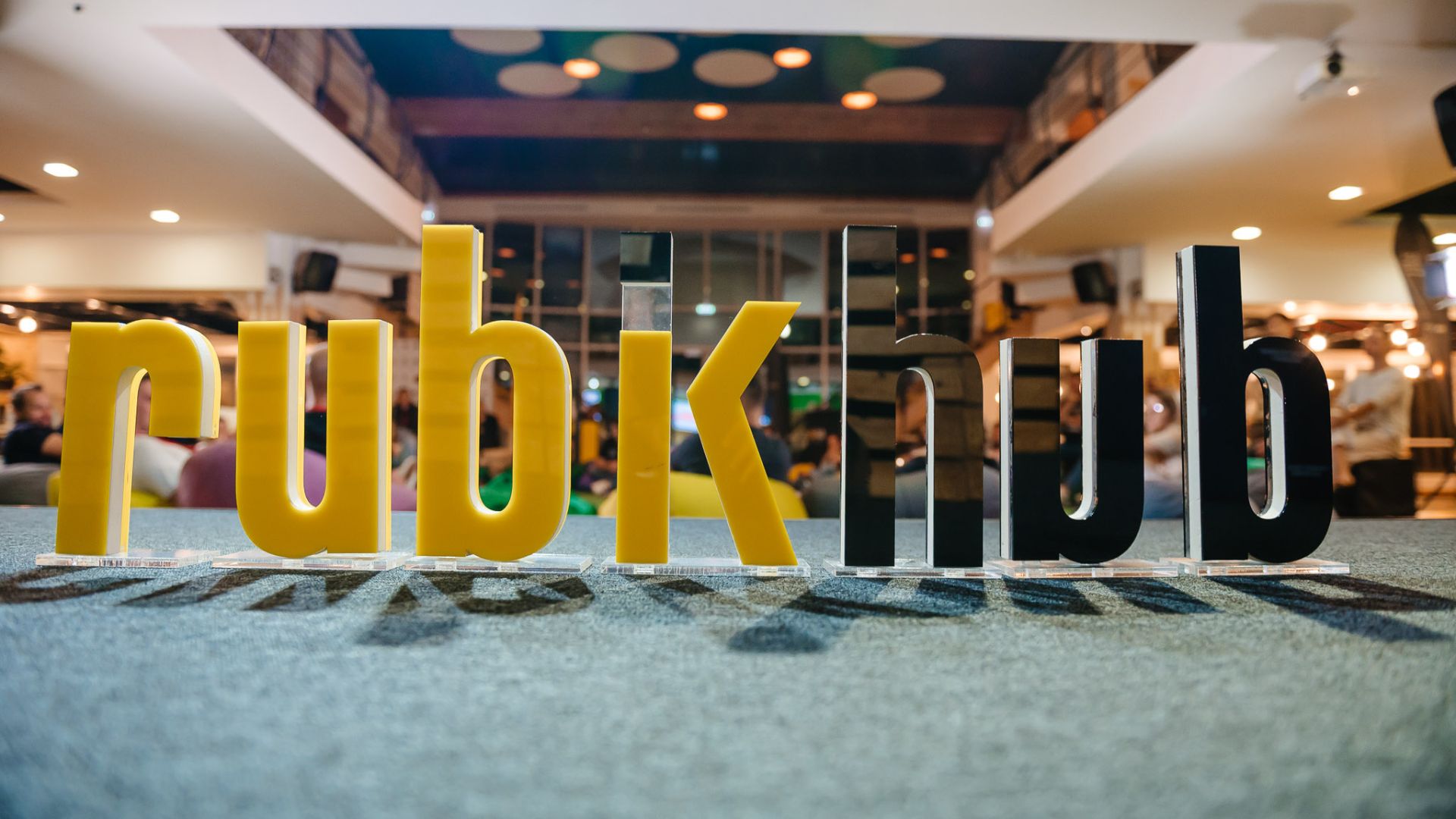 Rubik Hub - Acceleratorul MVP -pinmagazine.ro